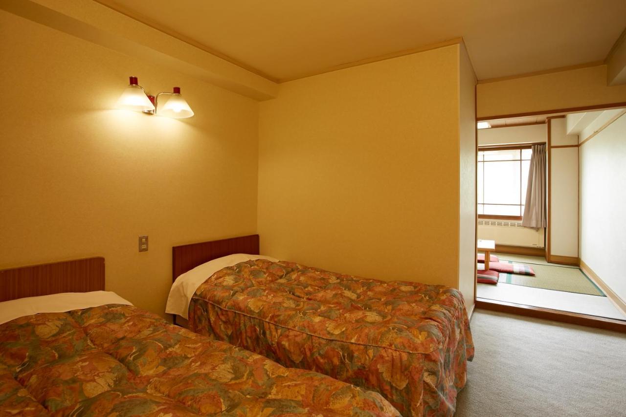יאמנוצ'י Shiga Lake Hotel מראה חיצוני תמונה
